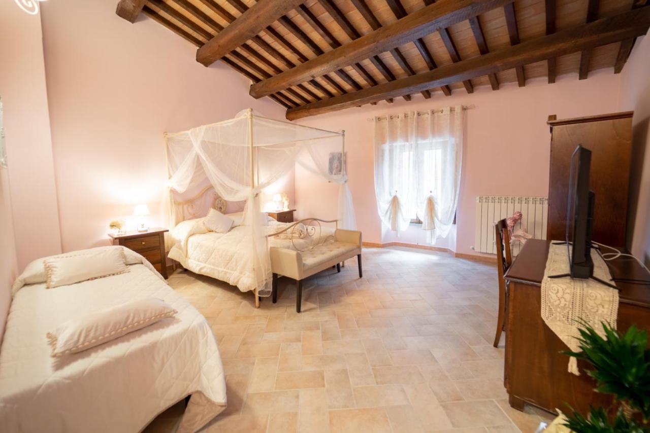 Albergo La Loggia Di San Martino Гуалдо Тадино Екстериор снимка