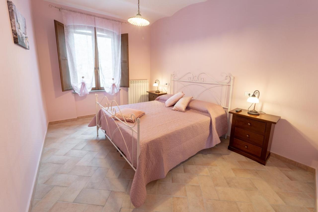Albergo La Loggia Di San Martino Гуалдо Тадино Екстериор снимка